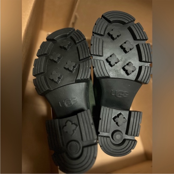 Ugg Brooklyn Chelsea Boots 9 Forest Night NEW IN BOX - Picture 3 of 9